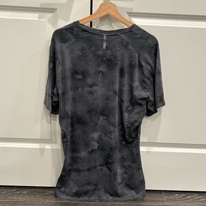 Men’s Lululemon License to Train Short Sleeve shirt.